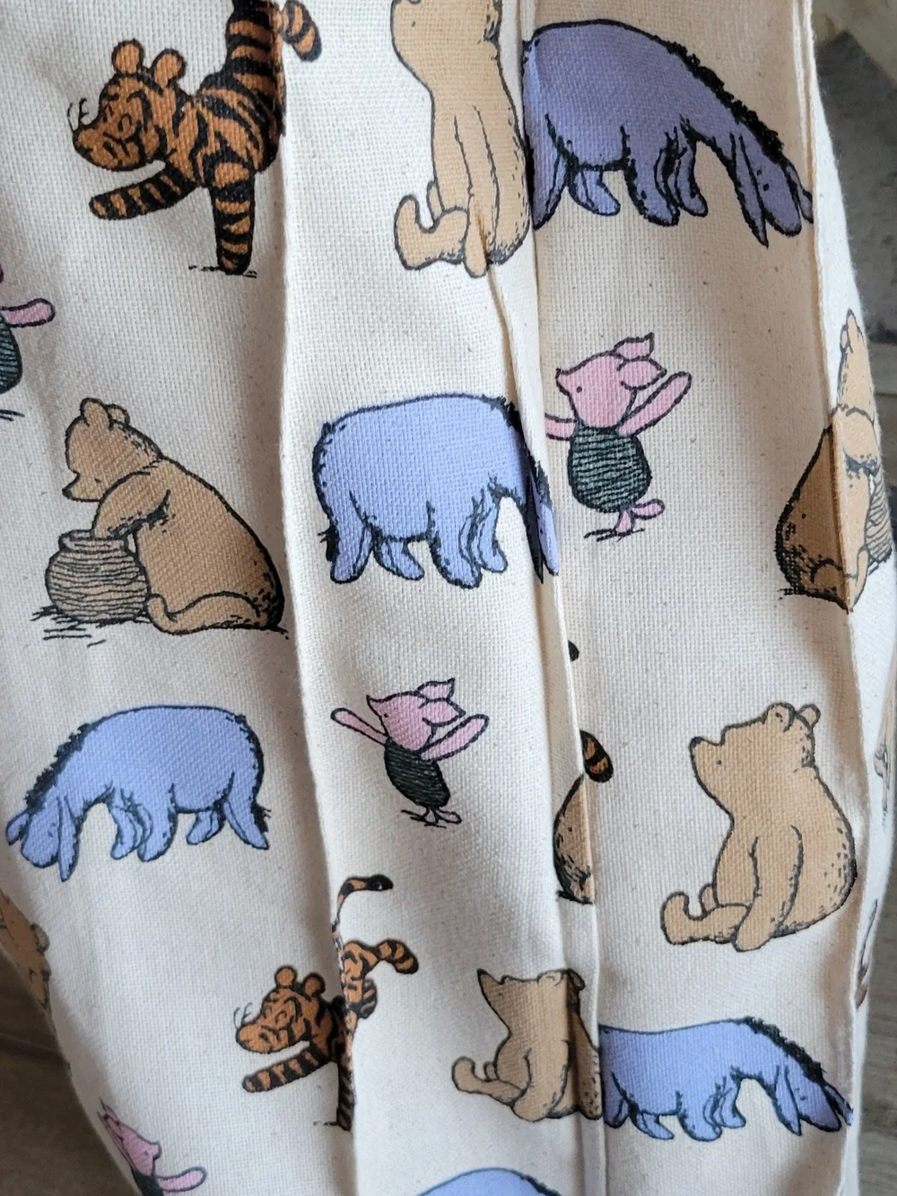 Primark Winnie the Pooh Canvas Tote Bag in Cream with Pastel Prints